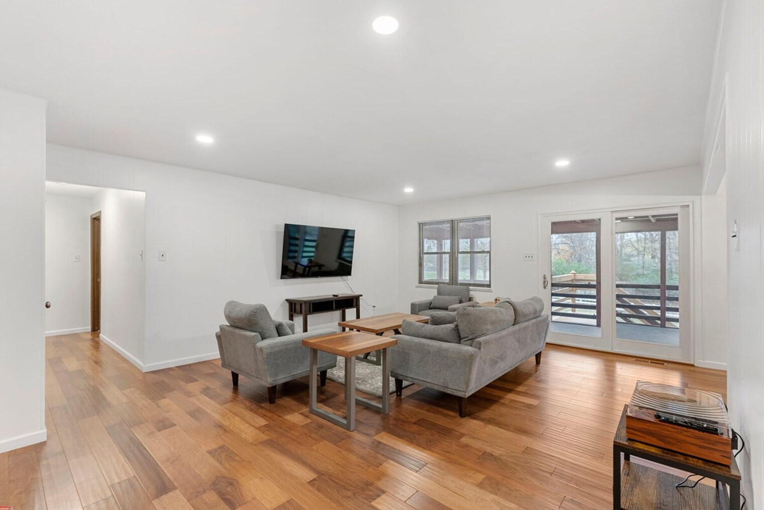 Building Photo - 1010 Providence Rd