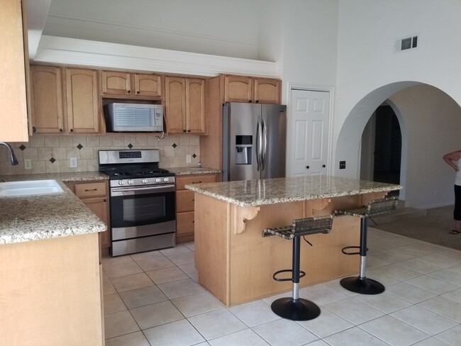 Kitchen all new appliances - 5325 Surfrider Way