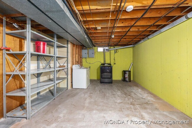 Building Photo - 945-947 Lancashire Ct - 947