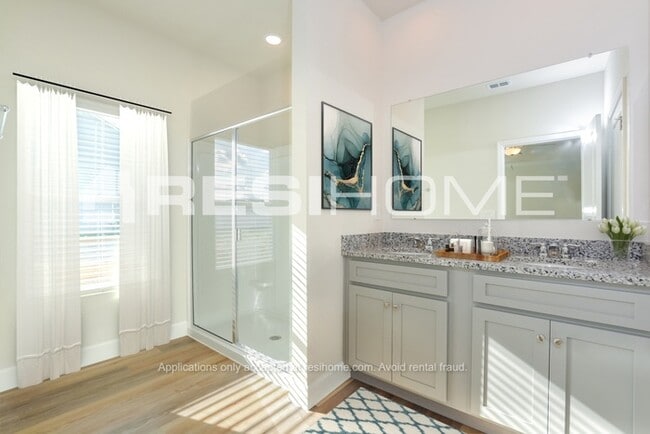 Building Photo - 5245 Hartwood Lp