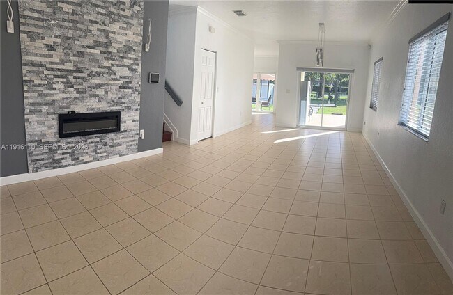 Building Photo - 3102 NE 3rd Dr