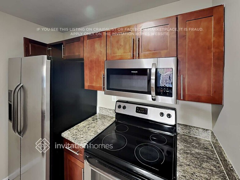 Building Photo - 6419 NW 192nd Terrace