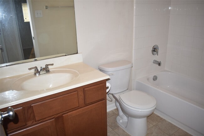 Building Photo - 1747 Nichole Woods Dr
