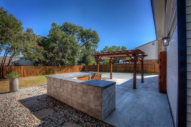 Building Photo - 3728 Blue Bonnet Ct