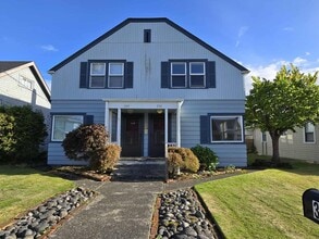 Building Photo - 309 W 3rd St