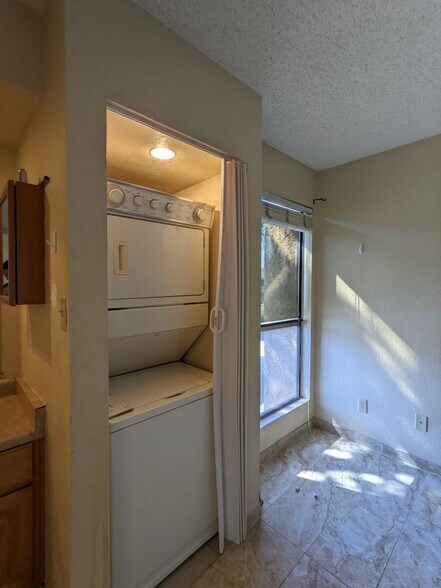 Building Photo - 3535 W Tierra Buena Ln