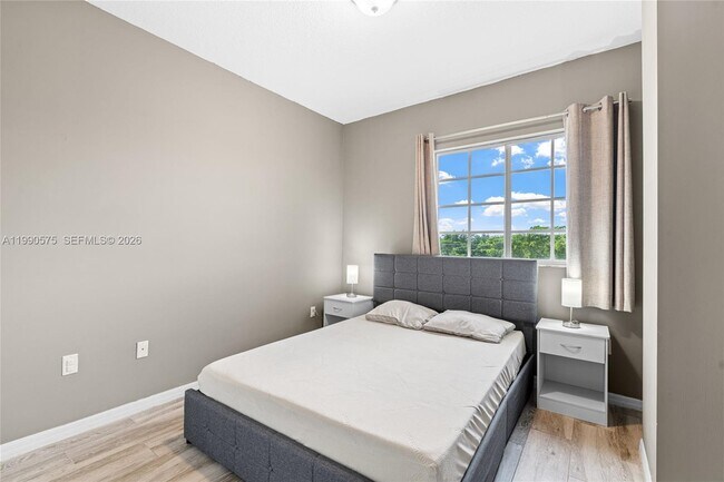 Building Photo - 5271 SW 8th St