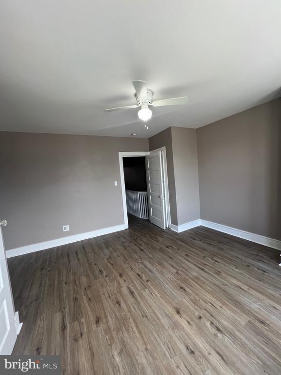 Building Photo - 2037 S 68th St