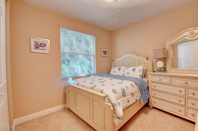 Building Photo - 8891 Starhaven Cove