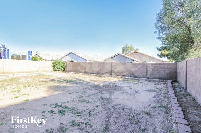 Building Photo - 8555 W Sunnyslope Ln