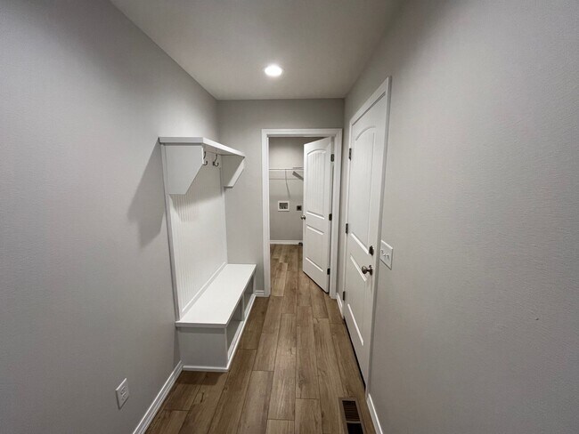 Building Photo - Beautiful Nearly New 3 Bed Home In Willard...