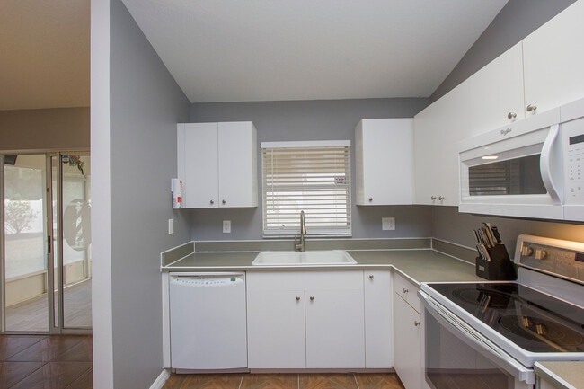 Building Photo - 16 Smokehouse Pl