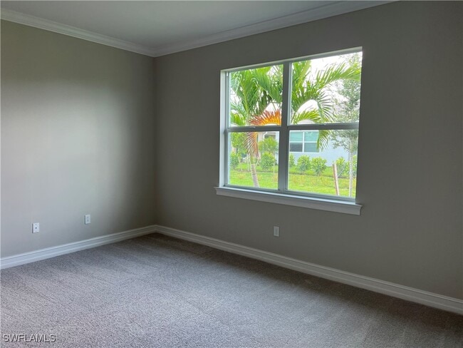 Building Photo - 393 Deauville Lp