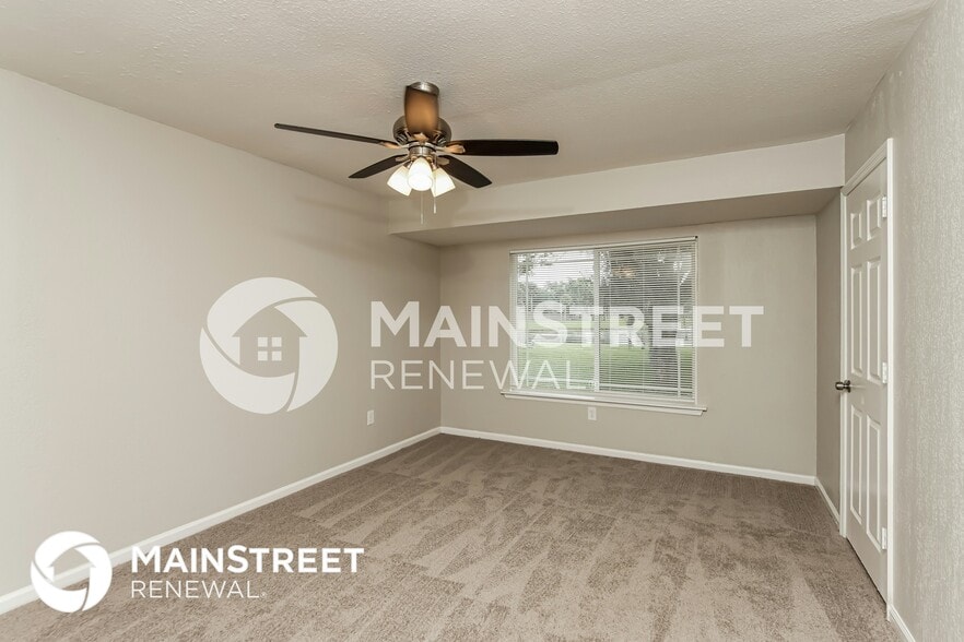 Building Photo - 1206 Cricket Dr NE