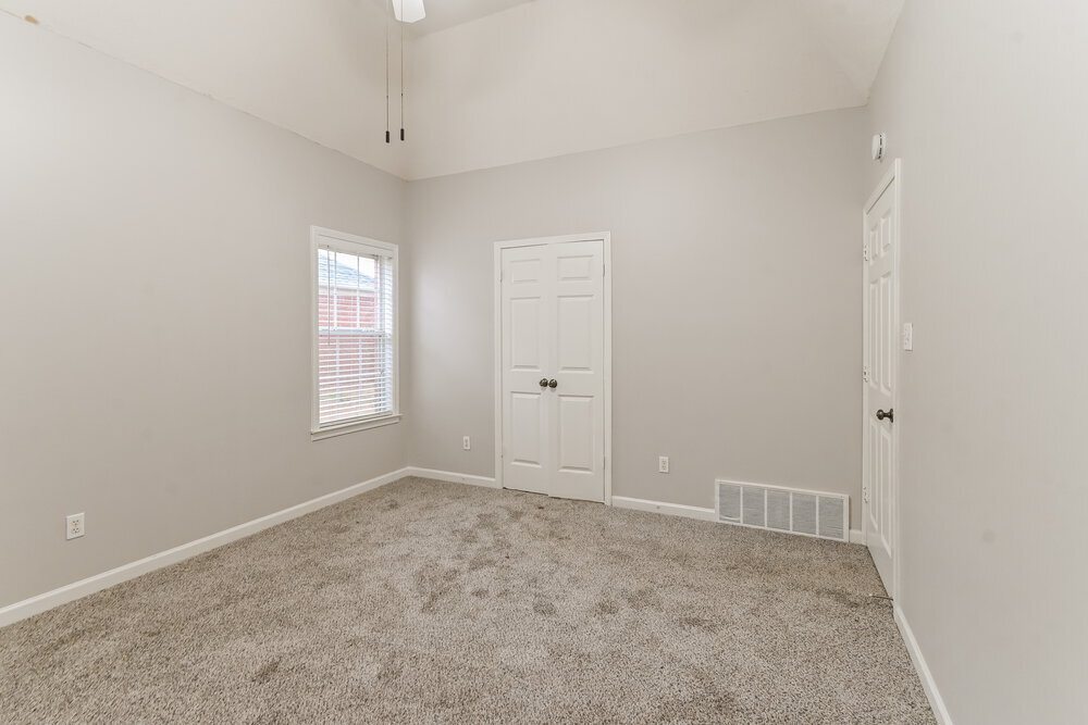 Building Photo - 2174 Berry Bush Ln