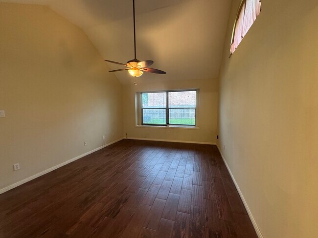 Building Photo - 2601 Easton Springs Ct