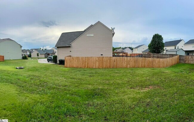 Building Photo - 213 Werninger Ct