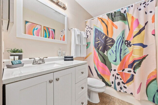 Building Photo - 414 28th Ave N