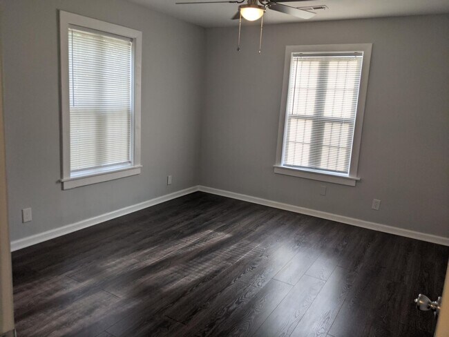 Building Photo - 3338 Powers St