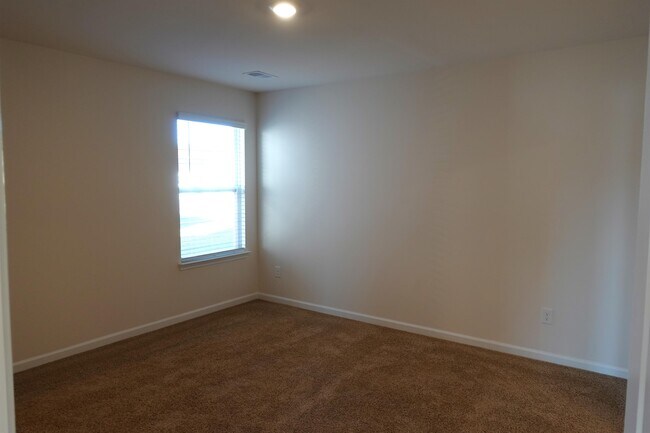 Building Photo - 1438 Talley Rdg Dr