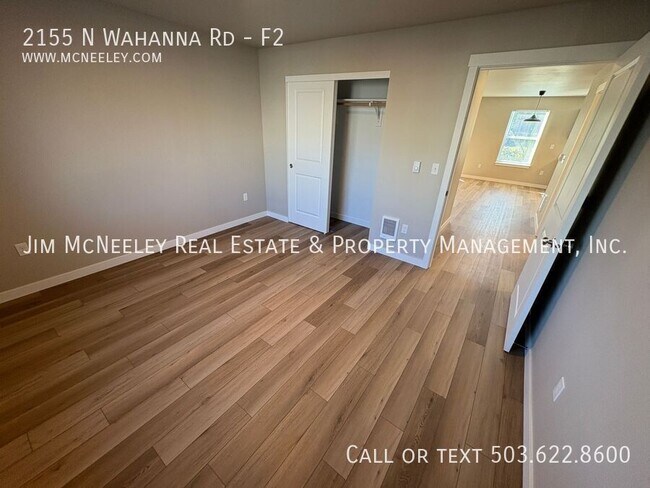 Building Photo - 2155 N Wahanna Rd