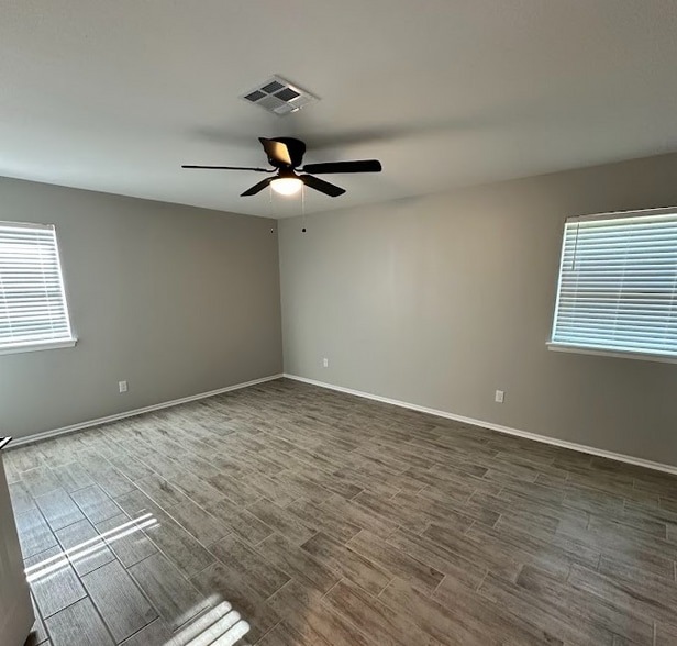 Building Photo - 3109 NW 61st Pl