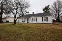 Building Photo - 3 Bedroom Single Family Home with Fence