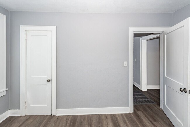 Building Photo - 3 Bedroom, 1 Bathroom Home in Dorchester Terrace - North Charleston