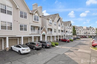 Building Photo - 98 Prestwick Way