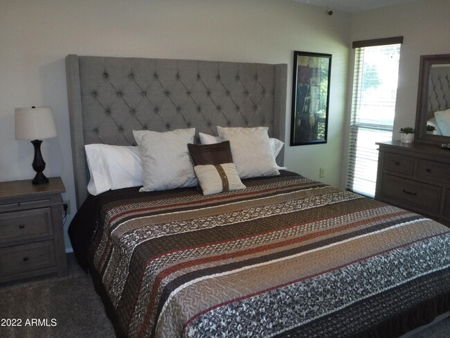 Building Photo - 11029 W Caron Dr