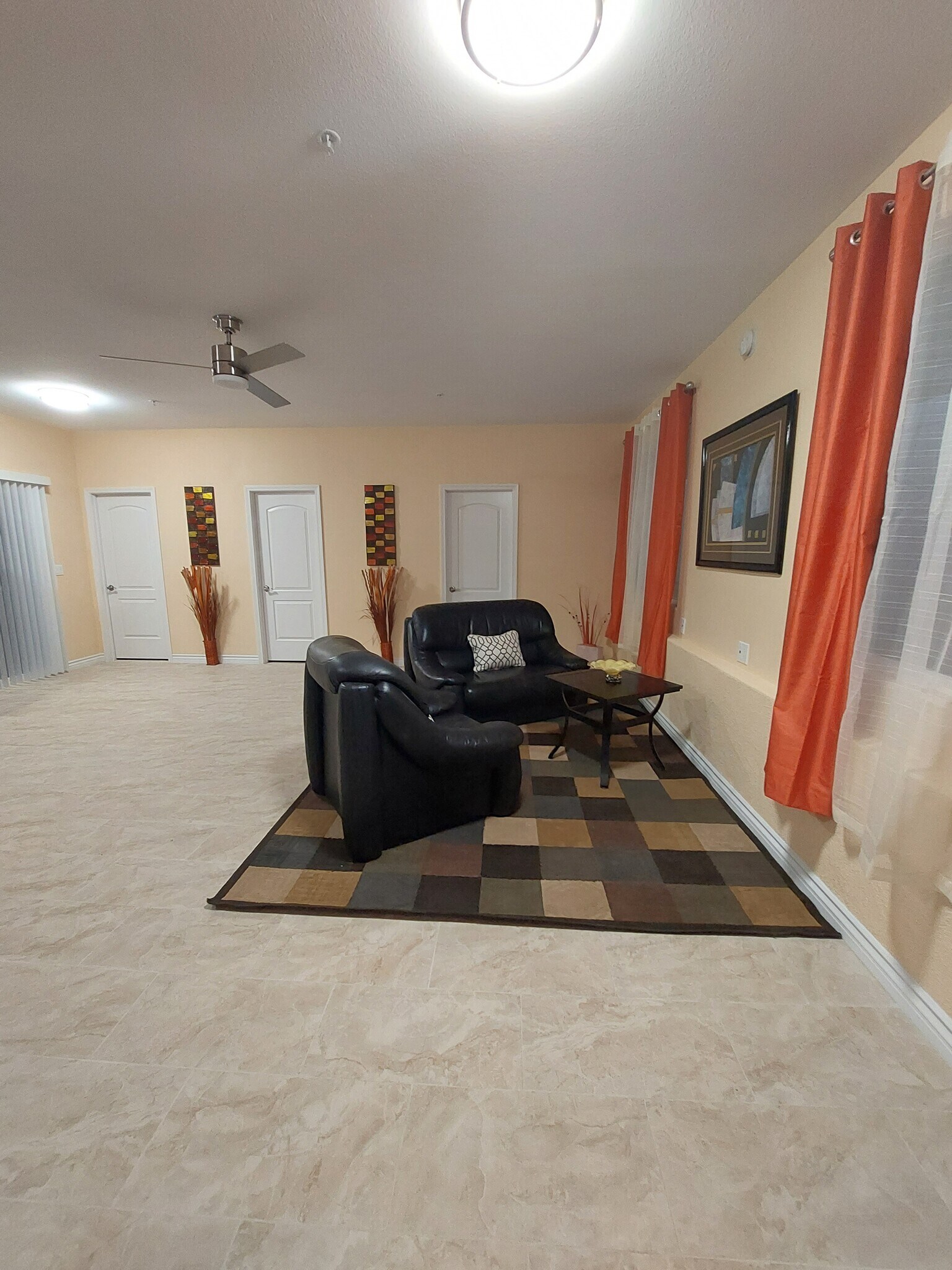 Building Photo - 709 Vale View Dr