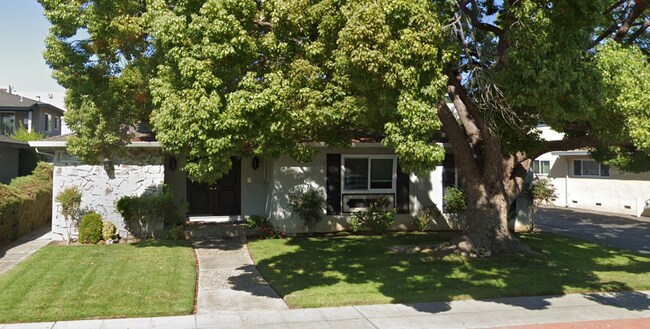 Building Photo - 1331 Castlemont Ave