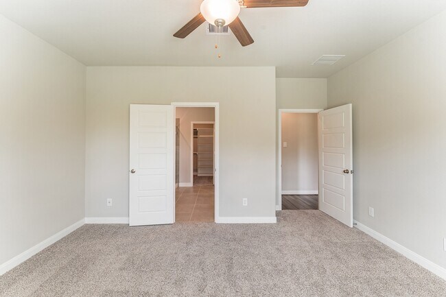 Building Photo - 4322 Pale Fox Ln