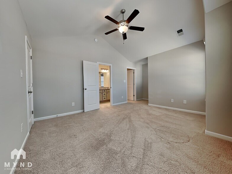 Building Photo - 43 Ashton Pl