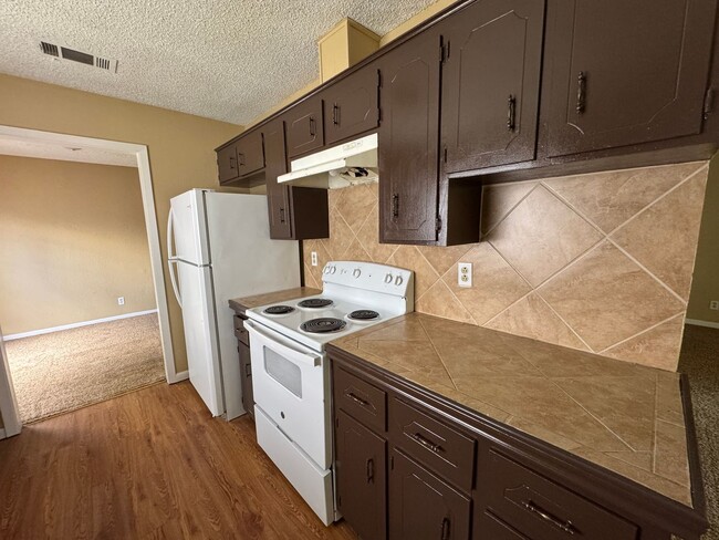 Building Photo - 2903 Janis Dr