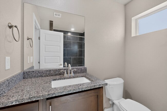 Building Photo - 9930 Isla Pl