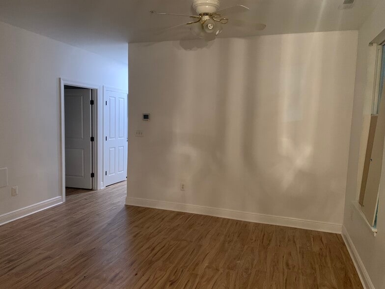 Dining room and hallway - 117 N Bond St