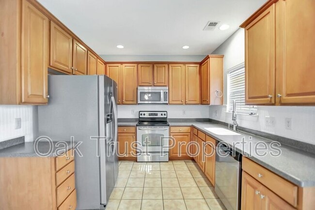 Building Photo - 5232 Mulholland Dr