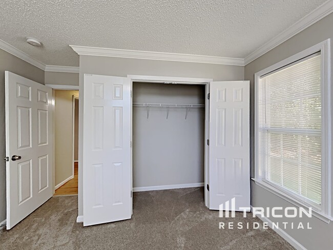 Building Photo - 108 MacBeth Cir