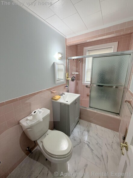 Building Photo - 225 Riverside Ave