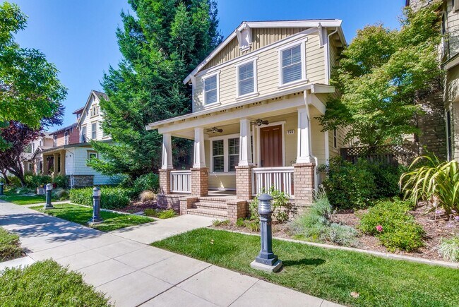 Building Photo - Gorgeous Morgan Park Refreshed for Immediate Move-In! Must see!