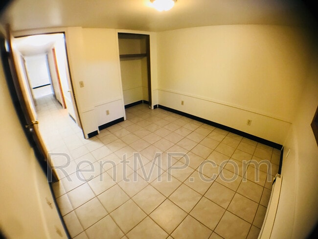 Building Photo - 1915 S Stockman Rd