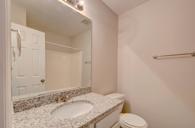 Building Photo - 128 Railroad Ridge Rd