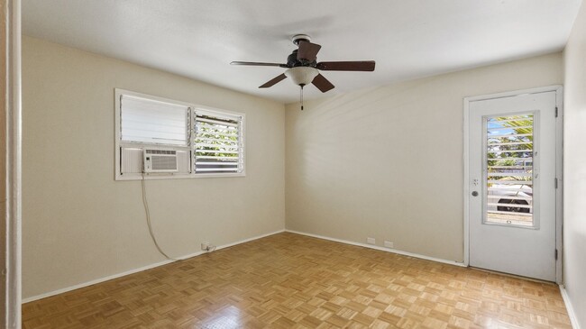 Building Photo - Large Kailua Beachside Home w/ beautiful y...