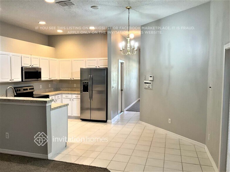 Building Photo - 4591 Misty Dawn Ct N