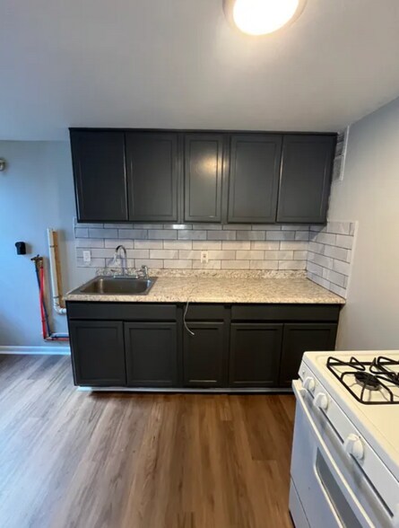 Building Photo - 2 Leonard St