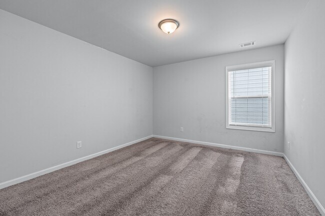 Building Photo - 3712 Dover Run Ln