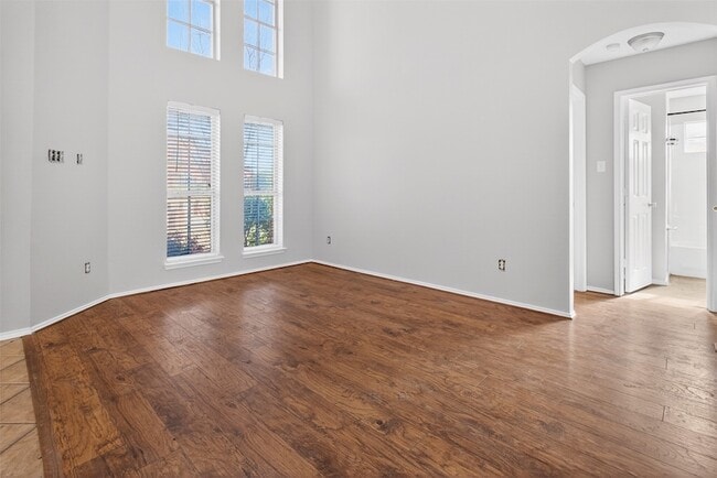 Building Photo - 770 Whitman Dr