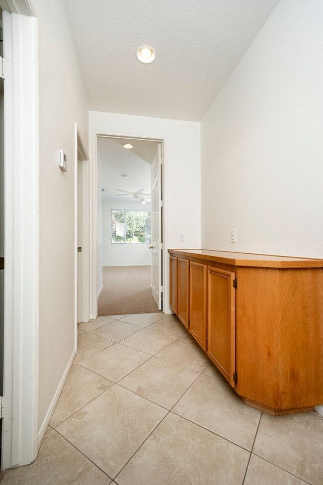 Building Photo - Charming Single Level Home in Oceanside