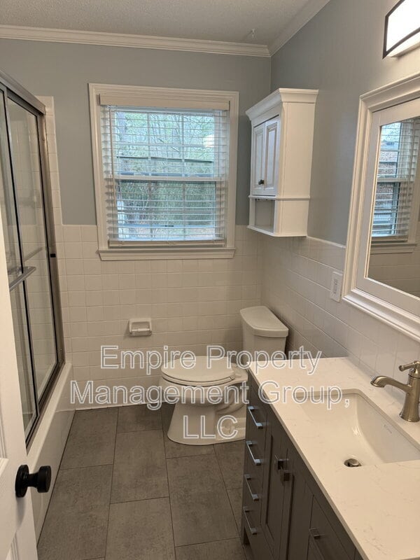 Building Photo - 1700 Dalloz Rd